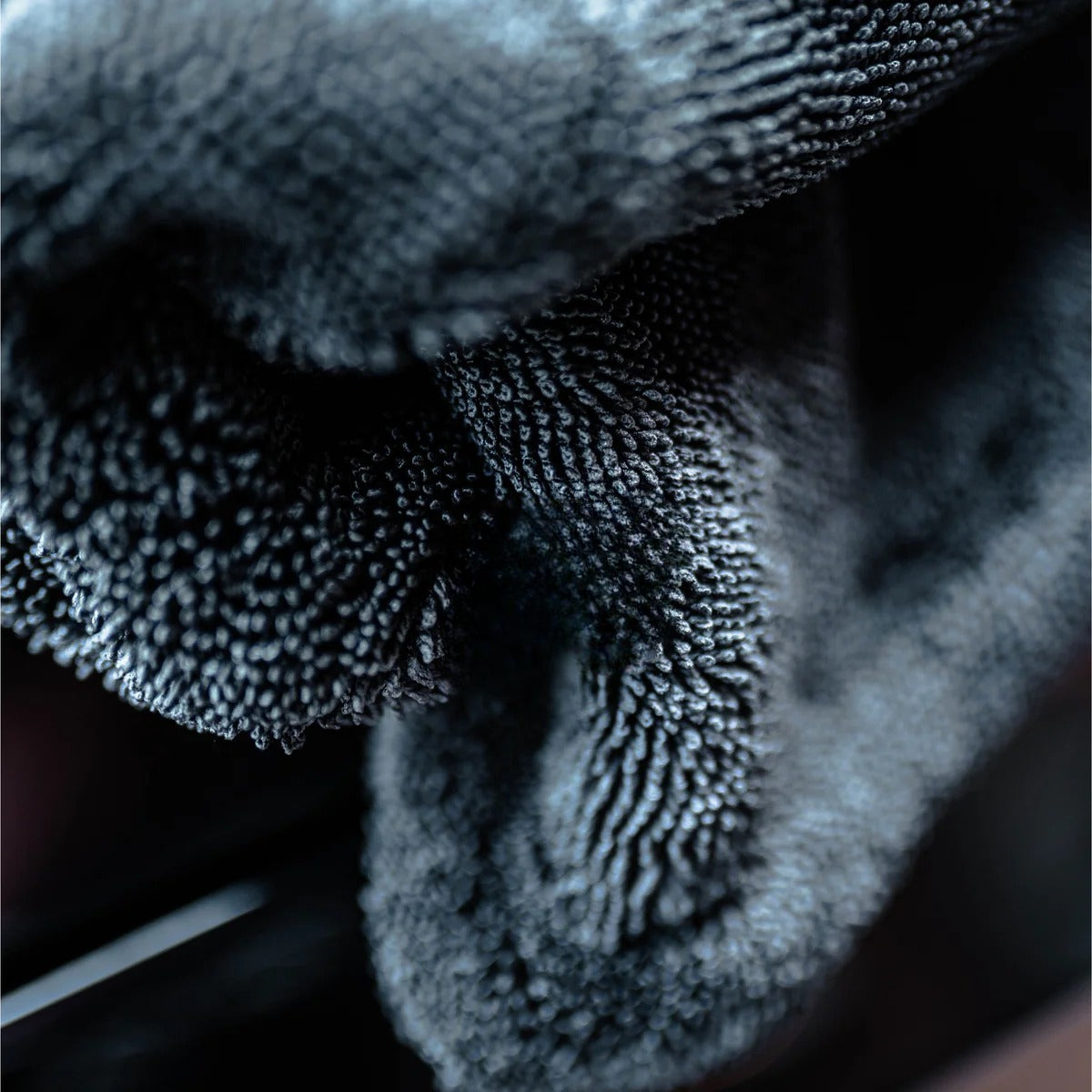 OLYX® TWISTED-LOOP DRYING TOWEL